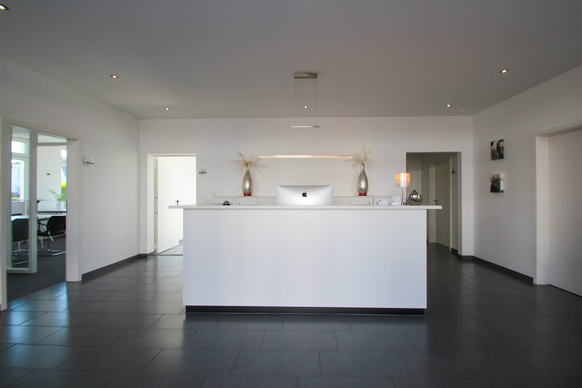 Bürogebäude und Penthouse in Neuenhaus – Bild 2