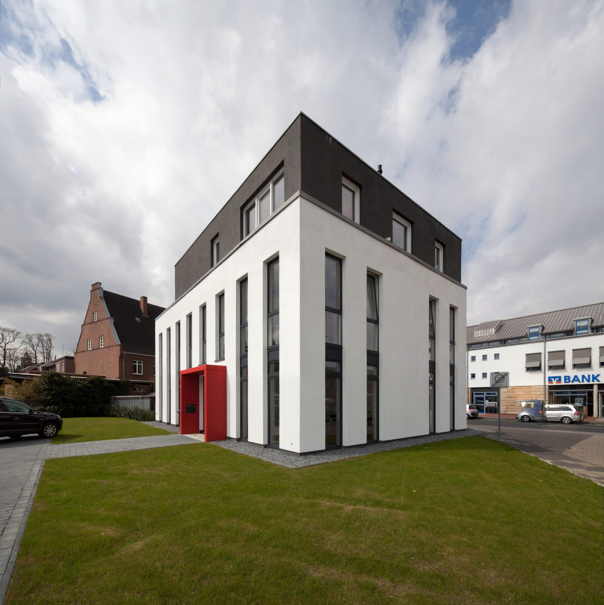 Bürogebäude und Penthouse in Neuenhaus – Bild 6